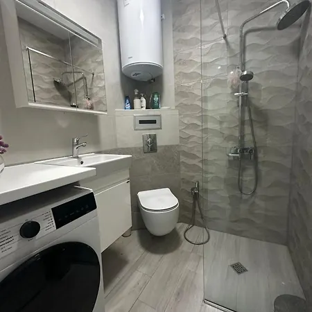 شقة Pomegranate بلوفديف